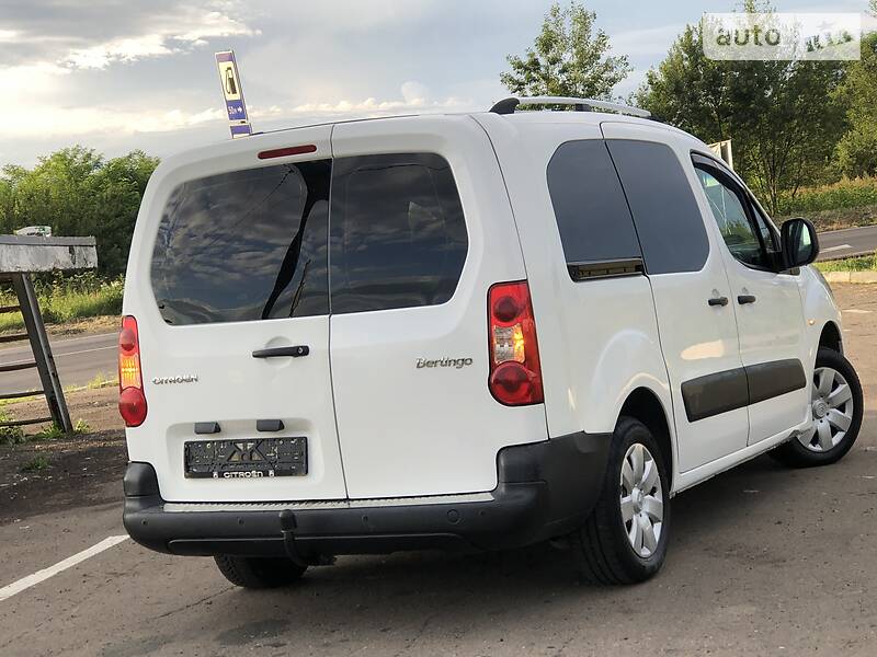 Вантажопасажирський фургон Citroen Berlingo 2011 в Дрогобичі