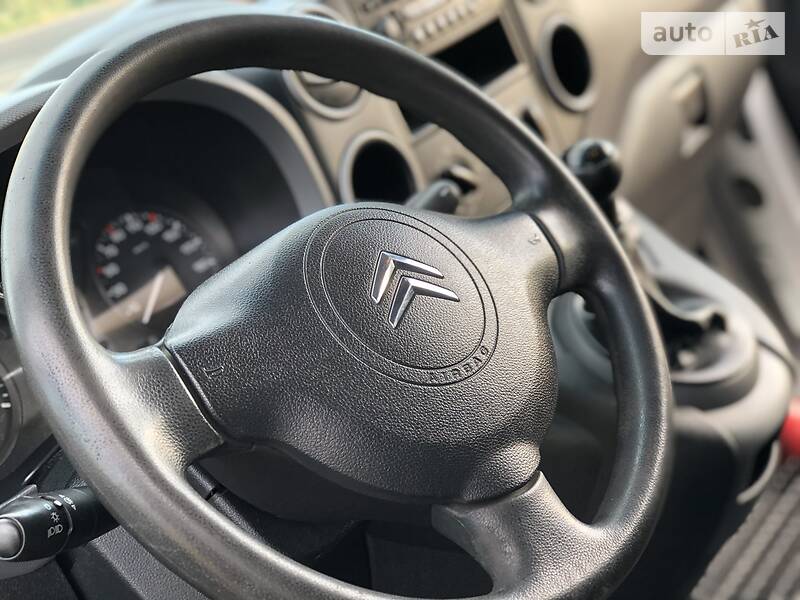 Вантажопасажирський фургон Citroen Berlingo 2011 в Дрогобичі