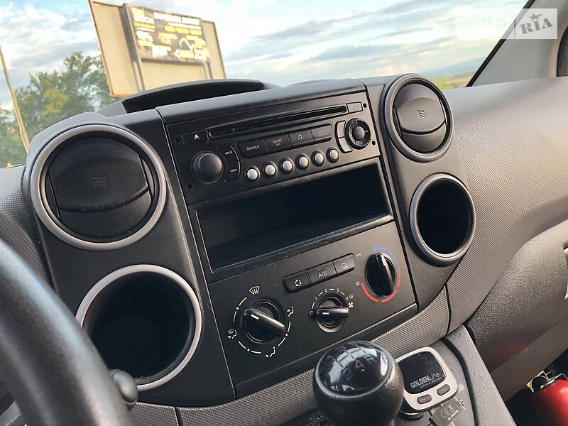 Вантажопасажирський фургон Citroen Berlingo 2011 в Дрогобичі