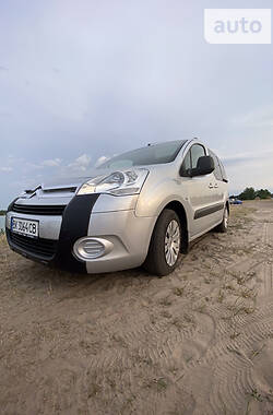 Універсал Citroen Berlingo 2011 в Володимирці