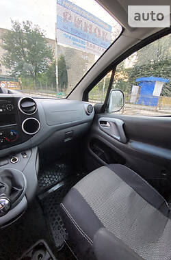 Універсал Citroen Berlingo 2011 в Володимирці