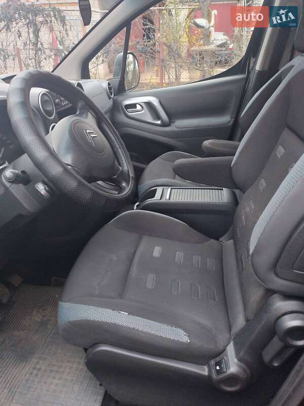Хэтчбек Citroen Berlingo 2010 в Умани