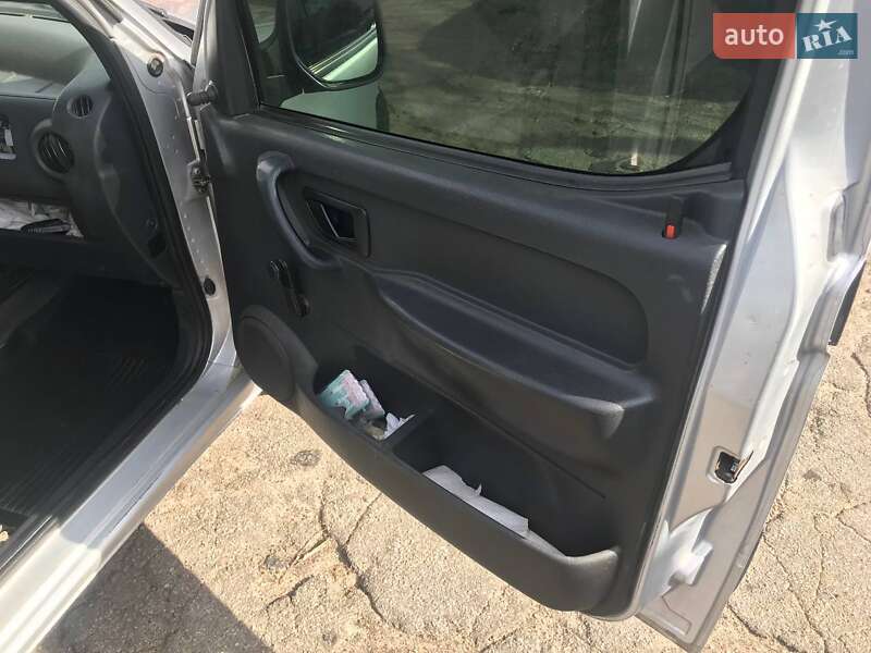 Универсал Citroen Berlingo 2003 в Первомайске