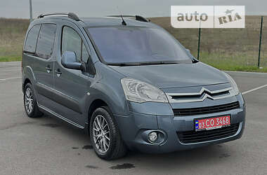 Минивэн Citroen Berlingo 2010 в 
