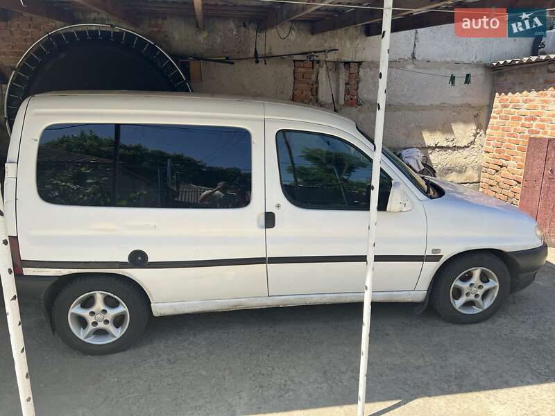 Мінівен Citroen Berlingo 2001 в Ананьїві