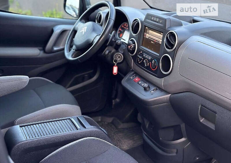 Минивэн Citroen Berlingo 2015 в Ужгороде