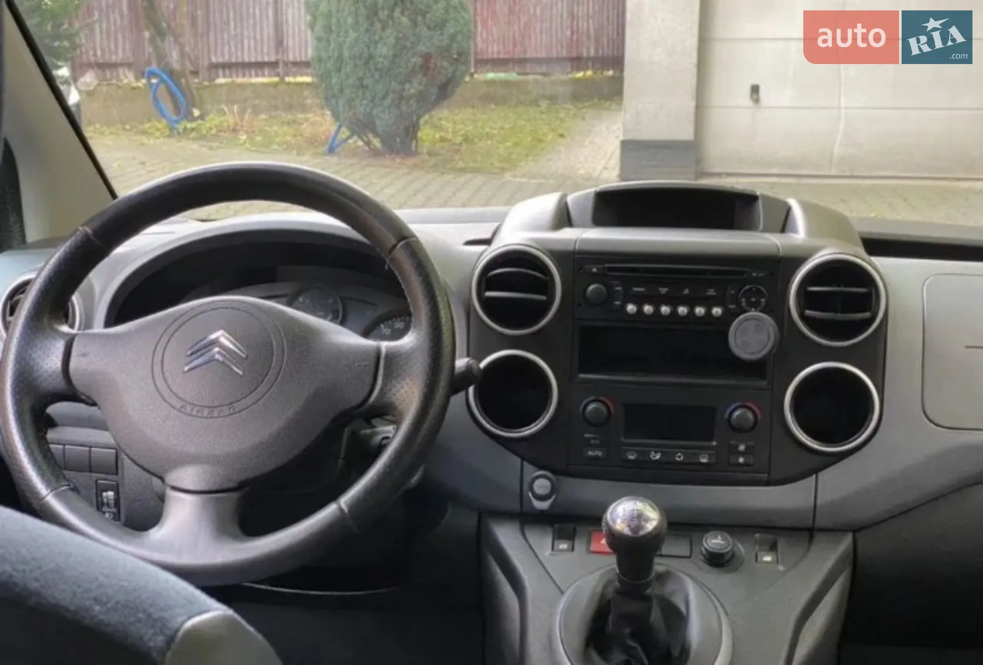 2010 Citroen Berlingo - мініатюра 21