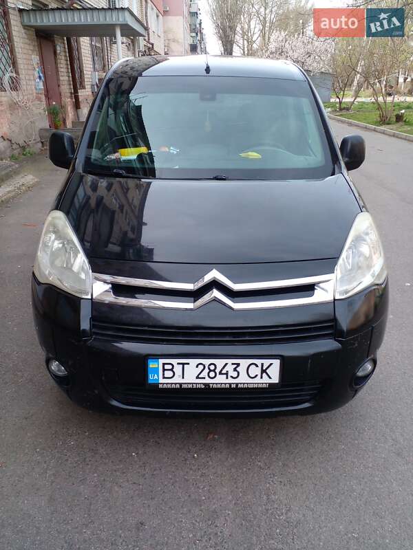 Минивэн Citroen Berlingo 2009 в 