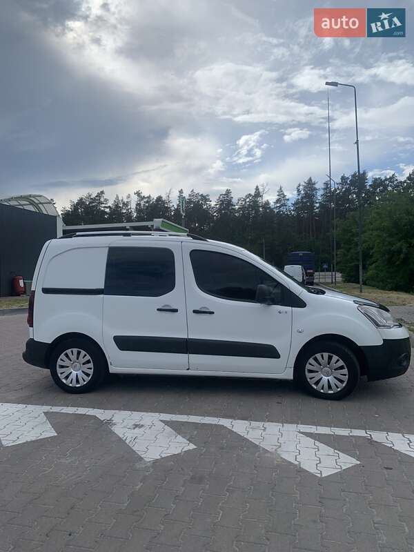 Вантажний фургон Citroen Berlingo 2014 в Броварах