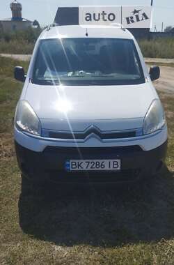 Вантажний фургон Citroen Berlingo 2012 в Костопілі