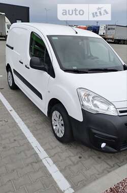 Вантажний фургон Citroen Berlingo 2015 в Броварах