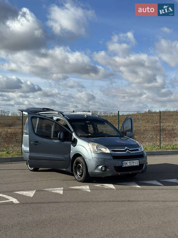 Минивэн Citroen Berlingo 2009 в 