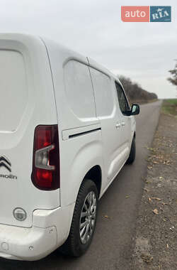Вантажний фургон Citroen Berlingo 2019 в 