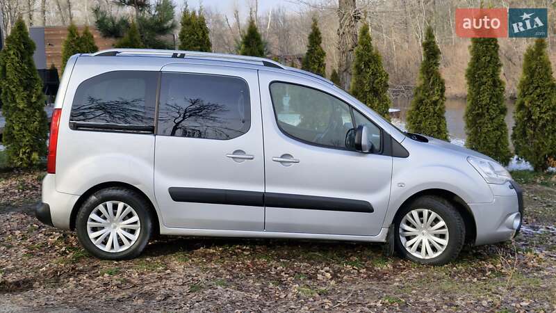 Минивэн Citroen Berlingo 2009 в Киеве