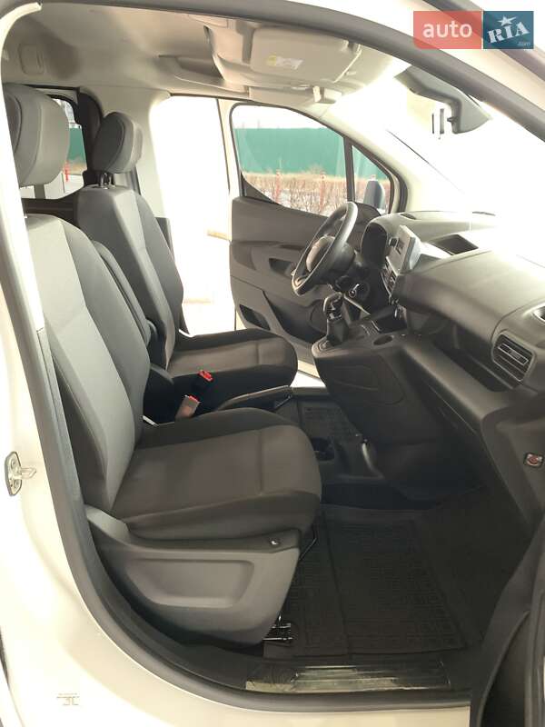Минивэн Citroen Berlingo 2021 в Киеве