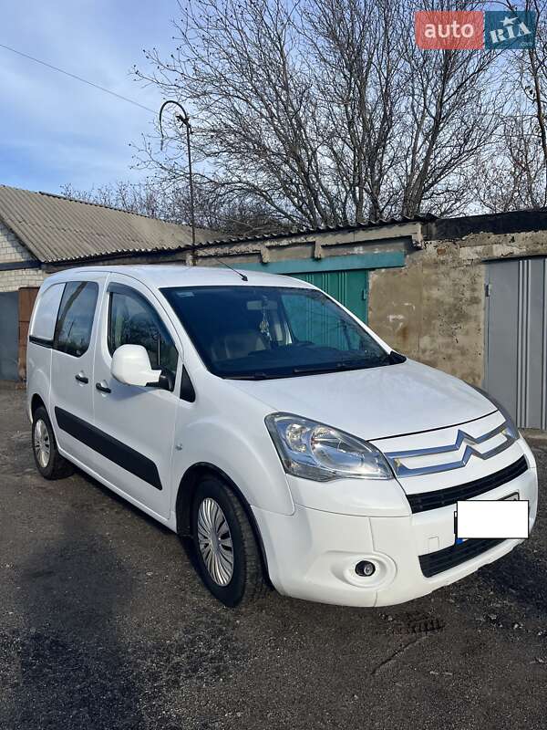 Минивэн Citroen Berlingo 2011 в Краснограде