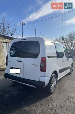 Минивэн Citroen Berlingo 2011 в 