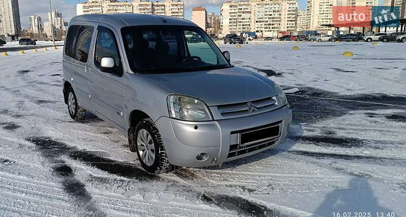 Грузопассажирский фургон Citroen Berlingo 2005 в 