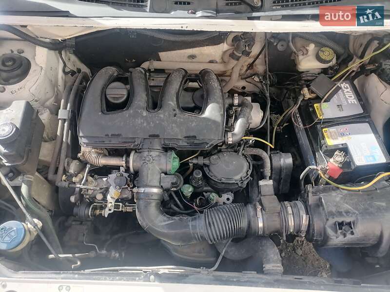 Минивэн Citroen Berlingo 2004 в 