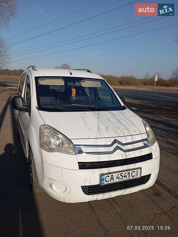 Минивэн Citroen Berlingo 2009 в 