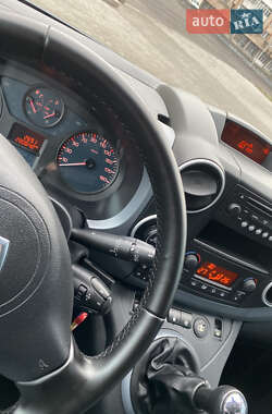 Минивэн Citroen Berlingo 2010 в 