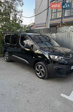 Минивэн Citroen Berlingo 2021 в 