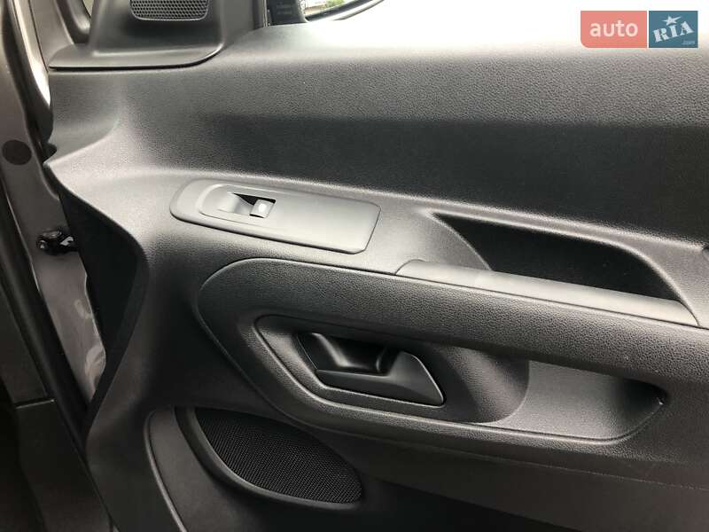 Вантажний фургон Citroen Berlingo 2022 в Рівному
