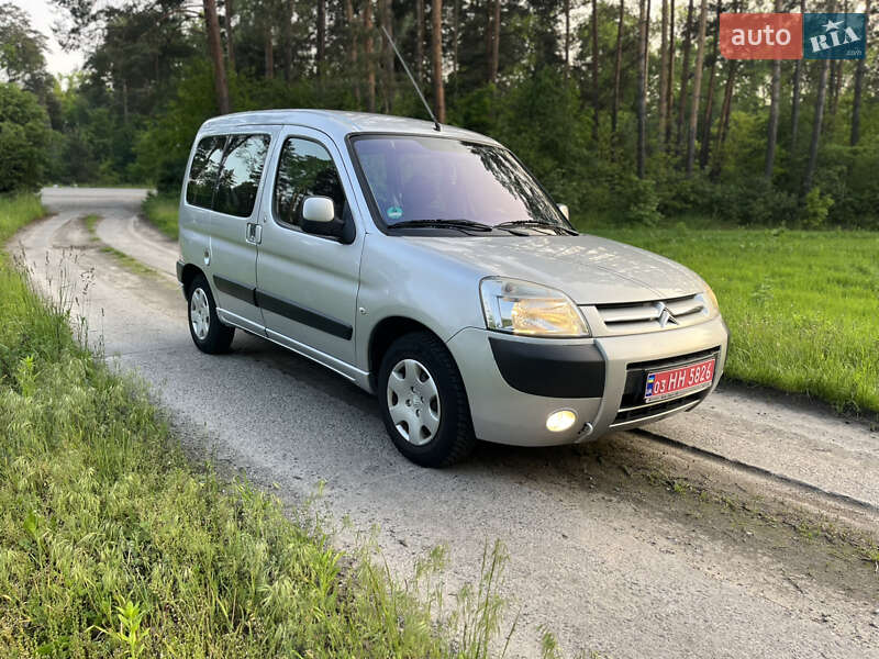 Минивэн Citroen Berlingo 2008 в 