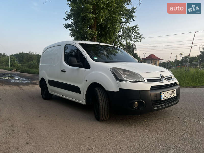 Вантажний фургон Citroen Berlingo 2012 в Львові