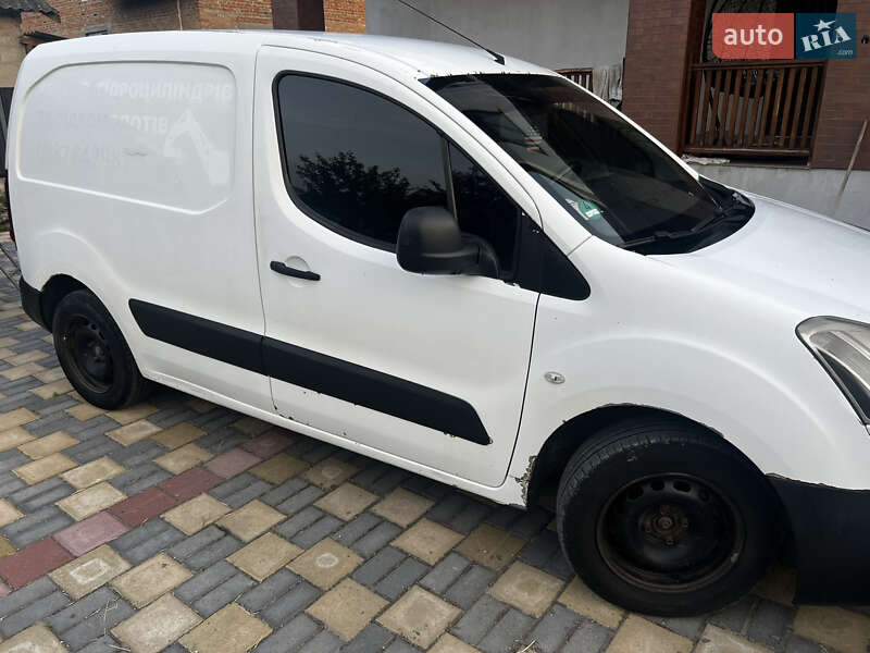 Вантажний фургон Citroen Berlingo 2012 в Львові