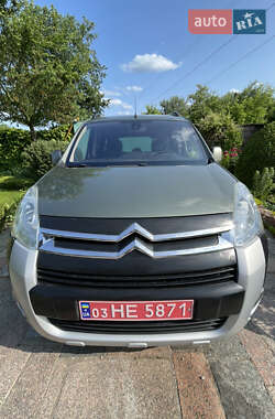 Минивэн Citroen Berlingo 2011 в 