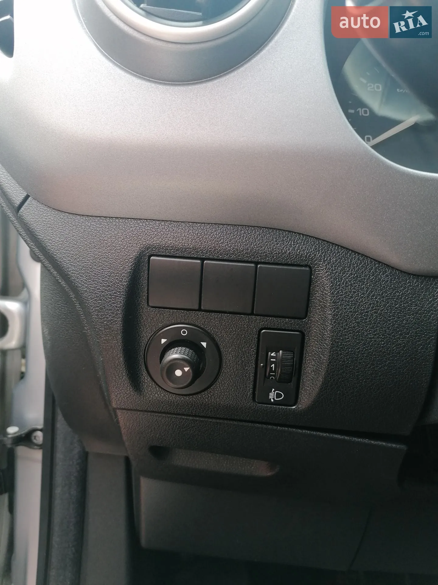2010 Citroen Berlingo - мініатюра 11