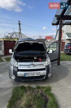 Минивэн Citroen Berlingo 2010 в 
