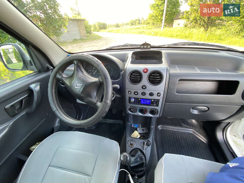 Минивэн Citroen Berlingo 2006 в Изяславе
