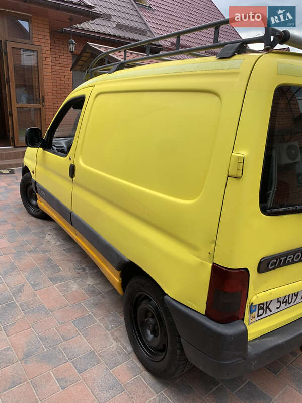 Вантажний фургон Citroen Berlingo 1998 в Рівному