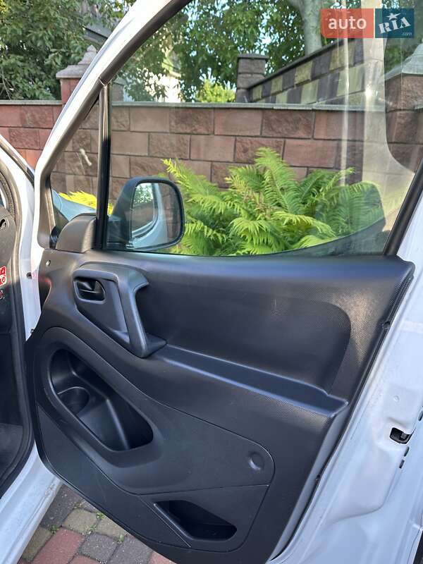 Минивэн Citroen Berlingo 2014 в Ровно