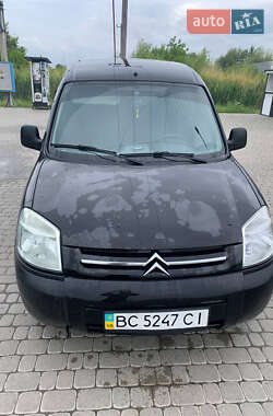 Вантажний фургон Citroen Berlingo 2006 в Жовкві