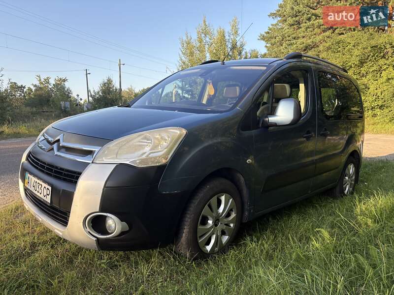 Минивэн Citroen Berlingo 2011 в Олыке