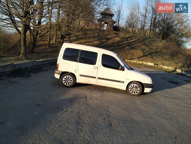 Минивэн Citroen Berlingo 2002 в Бурштыне