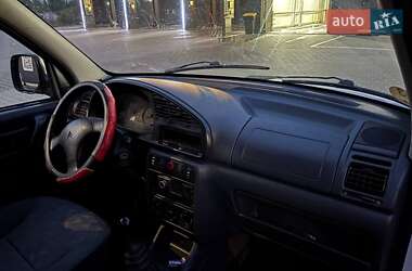 Грузопассажирский фургон Citroen Berlingo 2002 в 