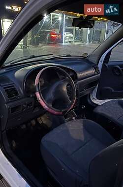 Грузопассажирский фургон Citroen Berlingo 2002 в 