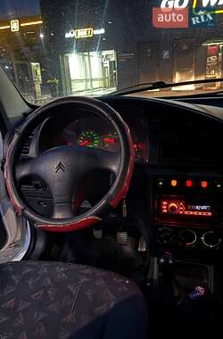 Грузопассажирский фургон Citroen Berlingo 2002 в 