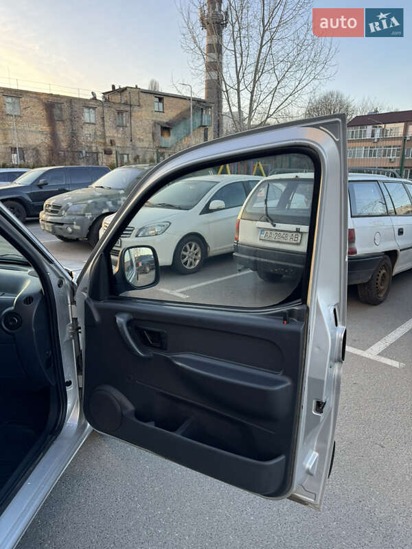 Минивэн Citroen Berlingo 2007 в Киеве
