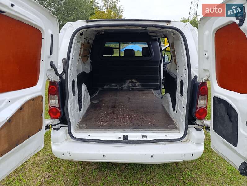 Грузовой фургон Citroen Berlingo 2013 в Луцке