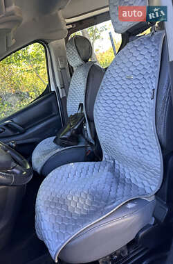 Минивэн Citroen Berlingo 2011 в 