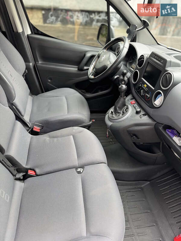 Вантажний фургон Citroen Berlingo 2015 в Рівному