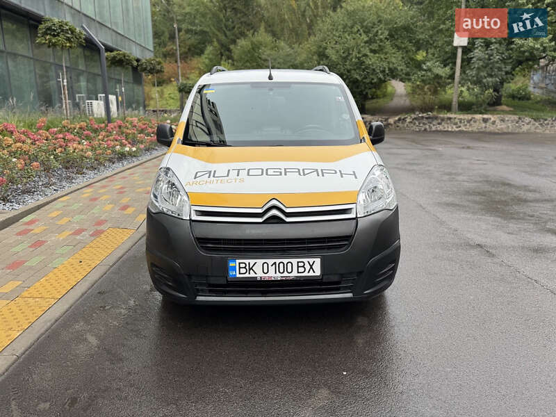Вантажний фургон Citroen Berlingo 2015 в Рівному