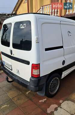 Грузовой фургон Citroen Berlingo 2007 в  фото 11 Грузовой фургон Citroen Berlingo 2007 в