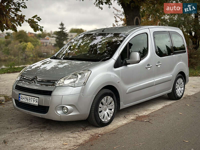 Минивэн Citroen Berlingo 2009 в 