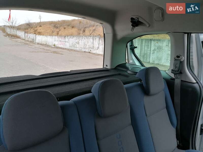 Минивэн Citroen Berlingo 2010 в Латовке